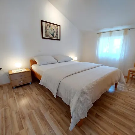 Dumica * Малинска